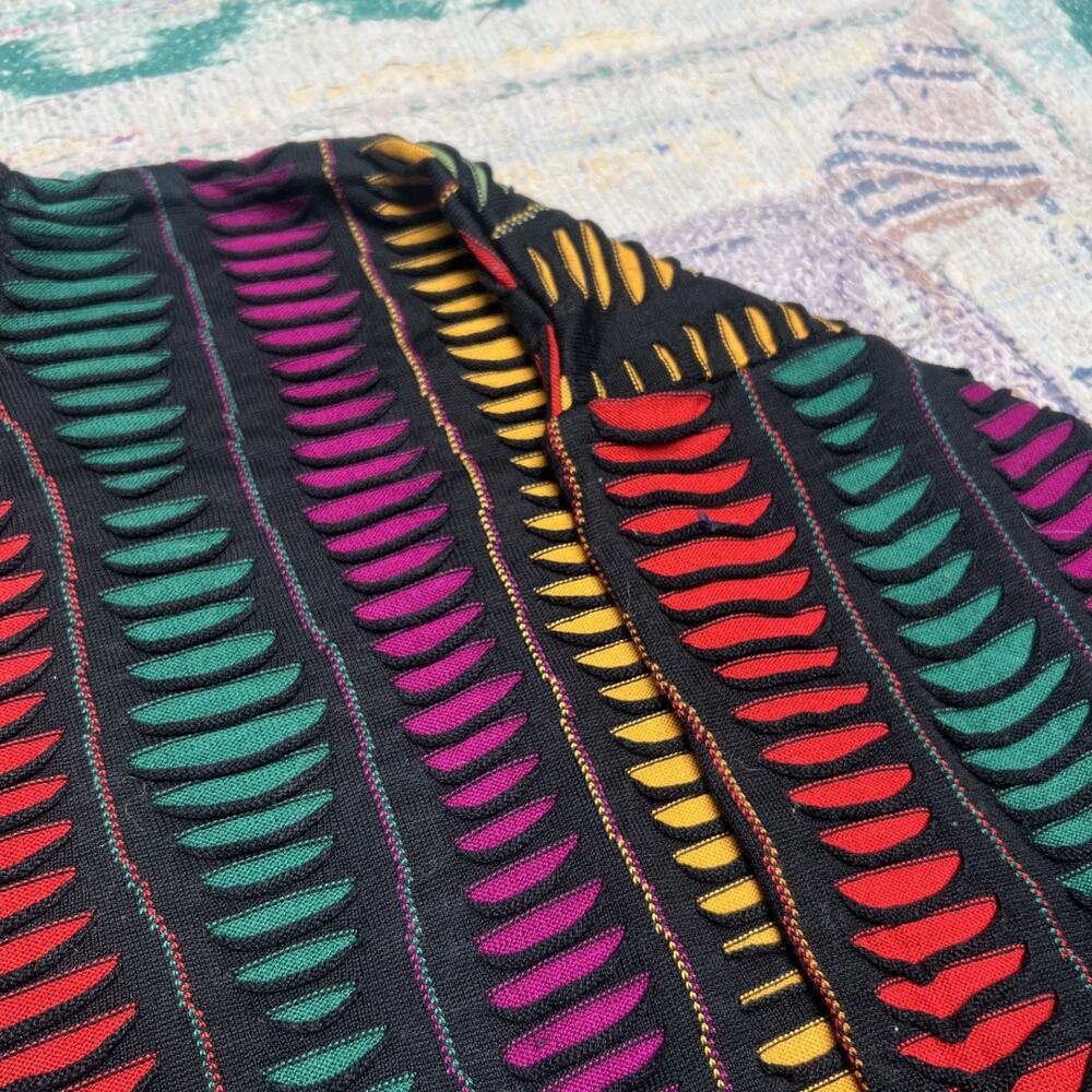 Tundra Canada 3-D Knit Vintage 90s Sweater Mens medium Colorful Coogi Style - Picture 4 of 11